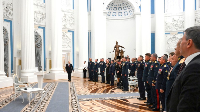 «Это ваше время»: Путин заявил, что будущее России должно быть связано с героями СВО