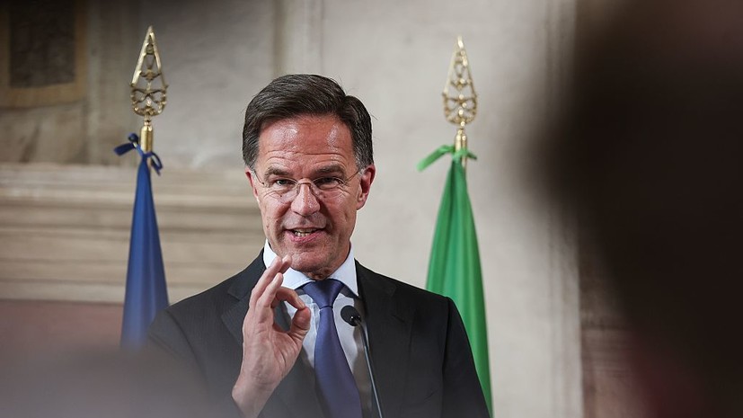 Рютте назвал удар по Ирану односторонней акцией Израиля и призвал к деэскалации