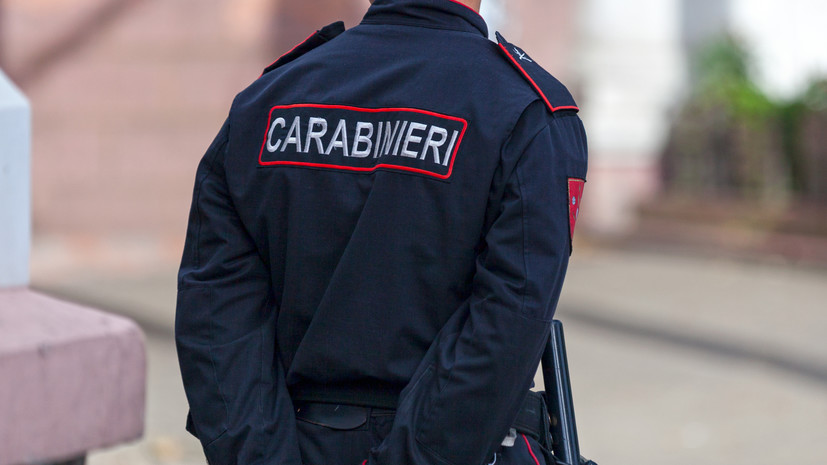 Силовики вырвали из рук мужчины мальчика на акции против ЛГБТ в Кишинёве