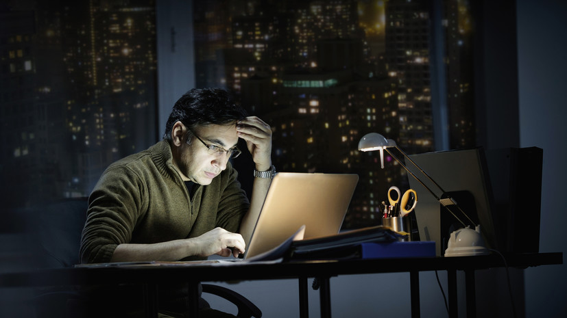 Эксперт Пак: трудоголизм может мешать карьерному продвижению