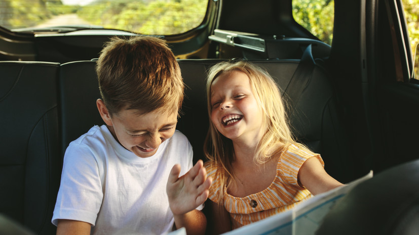 Маркетолог Нурмухамедова дала советы, чем занять ребёнка в дороге