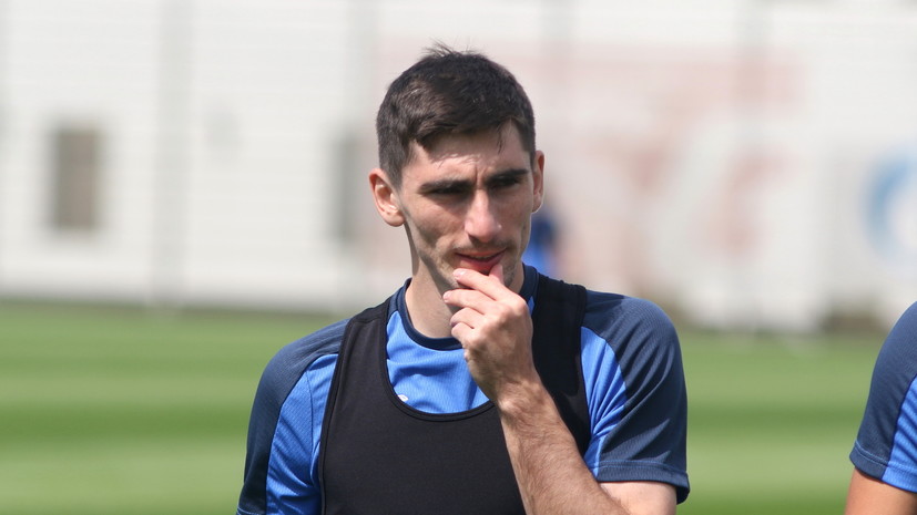 «Локомотив» объявил о переходе Зелимхана Бакаева