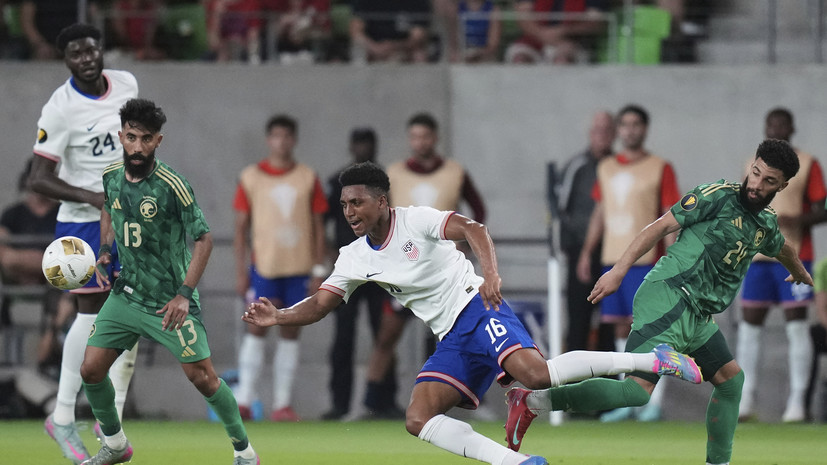 Сборная США вышла в четвертьфинал Золотого кубка КОНКАКАФ