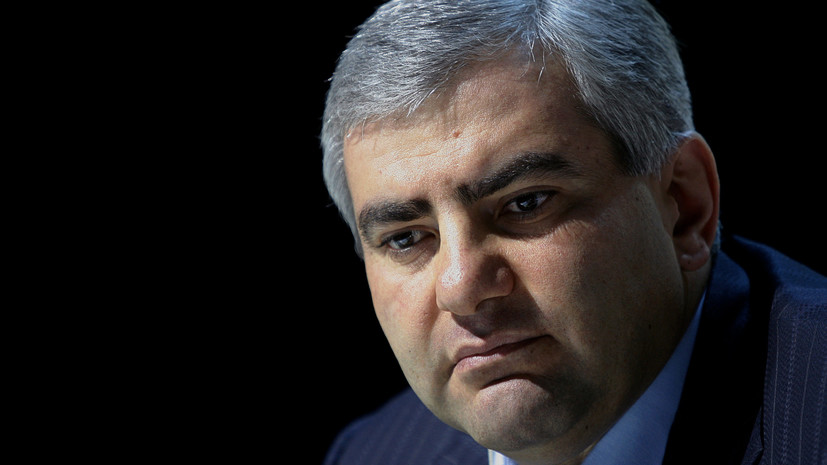 Голованов: Карапетяна держат в звериных условиях, чтобы его сломать