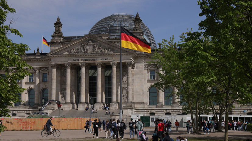 В ФРГ заявили об отсутствии прямого контакта между Мерцем и Путиным