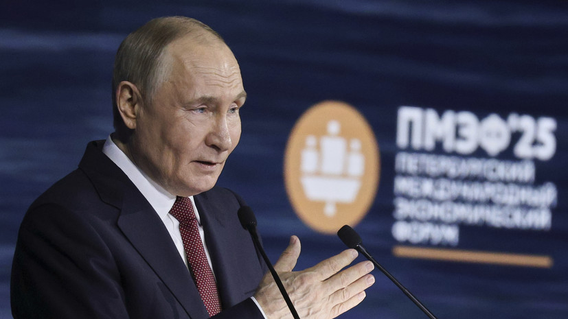 Путин поставил задачу снизить уровень бедности в России до 5%