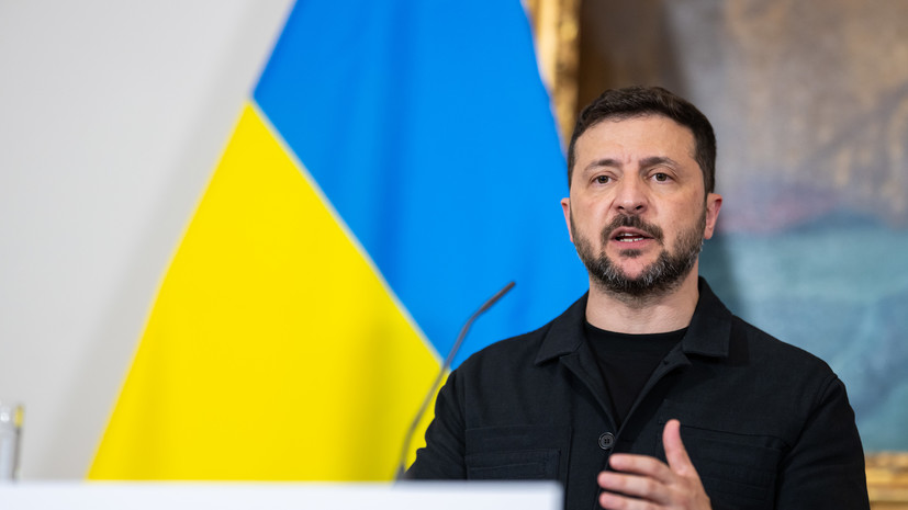 Зеленский объявил «месяц особых действий» для оказания давления на Россию