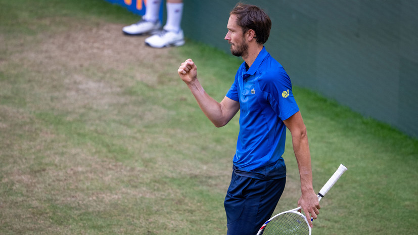 Медведев победил Зверева и вышел в финал турнира ATP в Галле