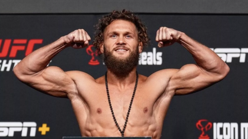 Физиев победил Бахамондеса решением судей на турнире UFC в Баку