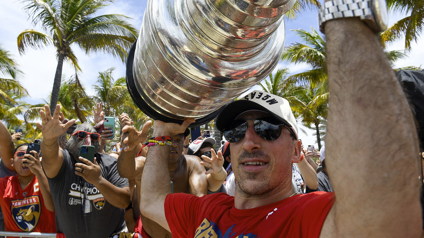 Чемпионский парад «Флориды» посетили 400 тысяч человек