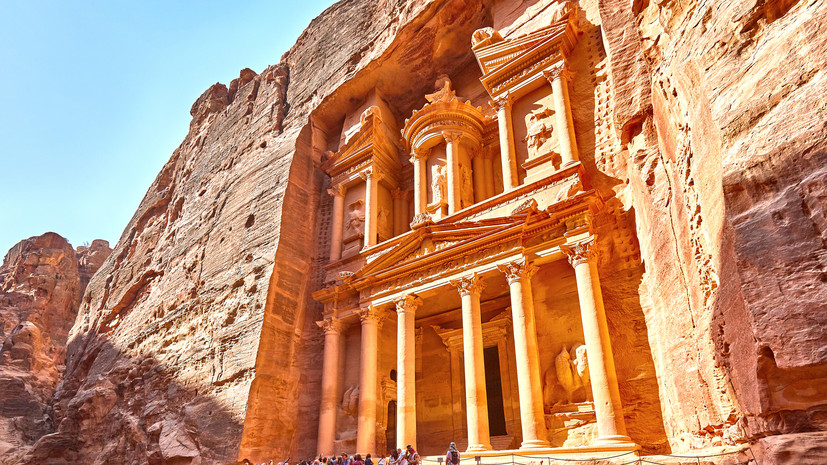 В АТОР оценили влияние на туризм возможную отмену виз с Иорданией и Бахрейном