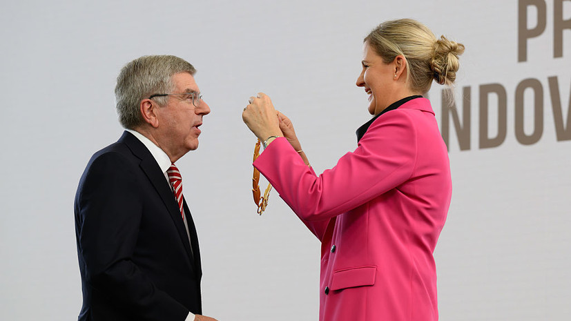 Ковентри вручила Баху золотой Олимпийский орден