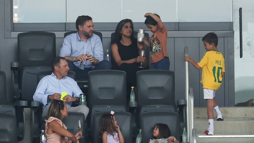 Матч клубного ЧМ охраняли снайперы из-за визита вице-президента США