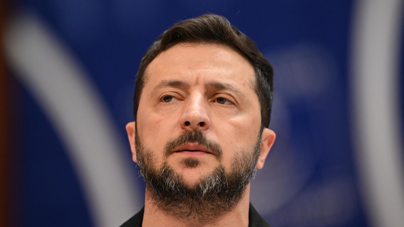 Захарова заявила о попытках Зеленского вернуть внимание к своей персоне