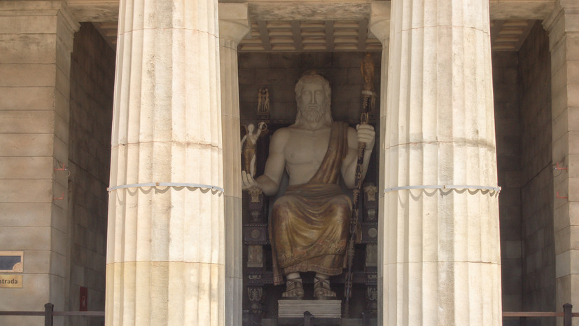 Археологи нашли фрагмент статуи Зевса Генарха в районе Керчи