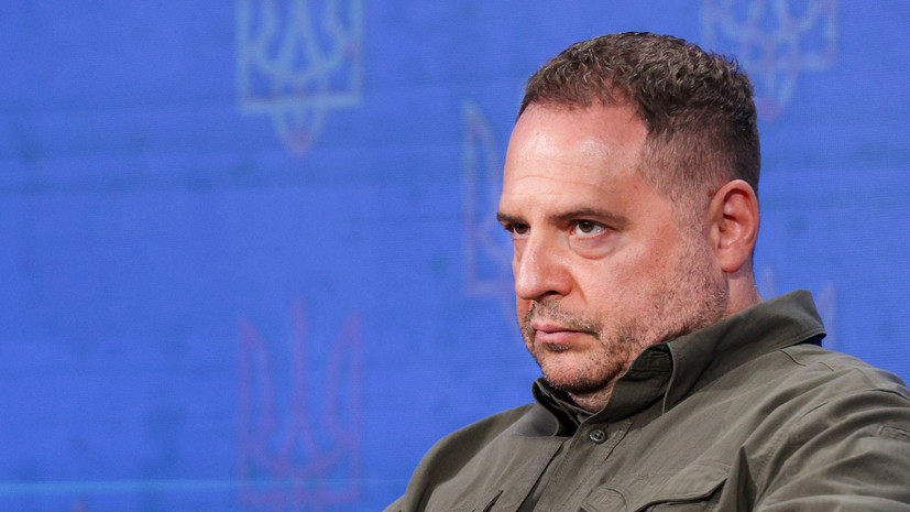 Политолог Денисов: Ермак и Ахметов борются за пост премьера Украины