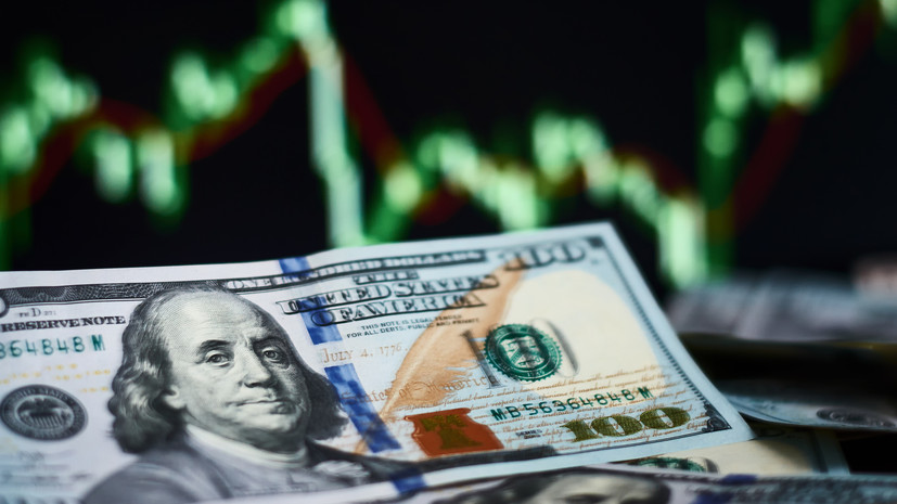 Аналитик Потавин спрогнозировал курс доллара в июле в диапазоне 78—84 рубля