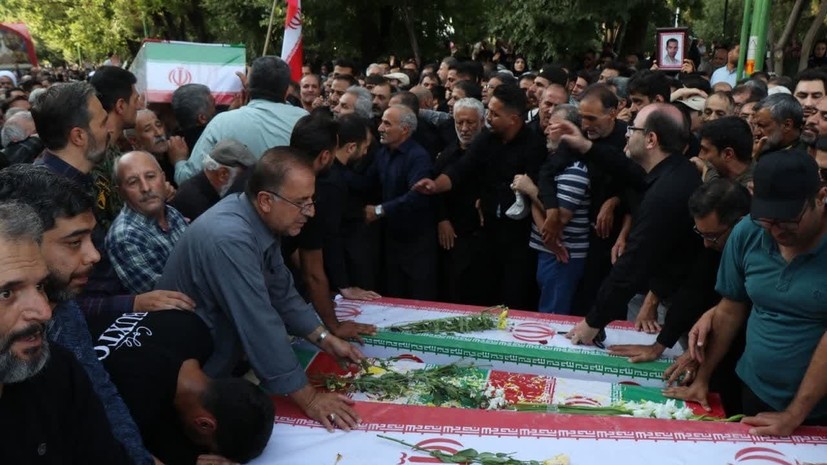 В Иране проходят похороны погибших в дни конфликта с Израилем