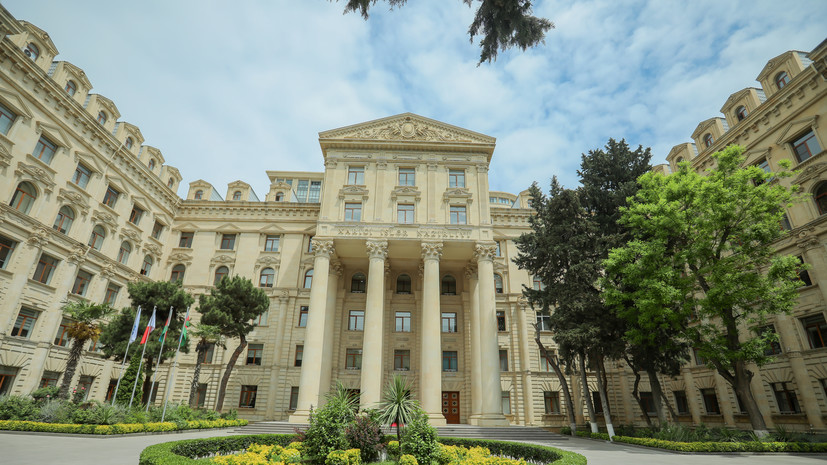 Российского дипломата вызвали в МИД Азербайджана из-за задержаний на Урале