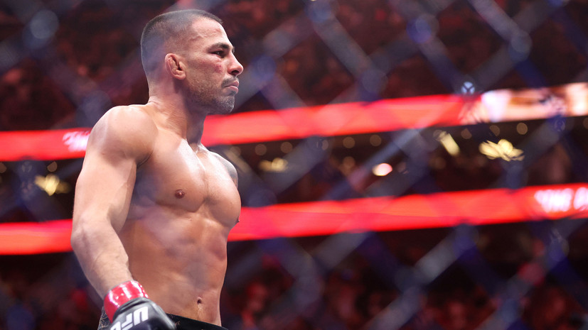 Пантожа победил Кара-Франса удушающим приёмом в соглавном событии турнира UFC 317