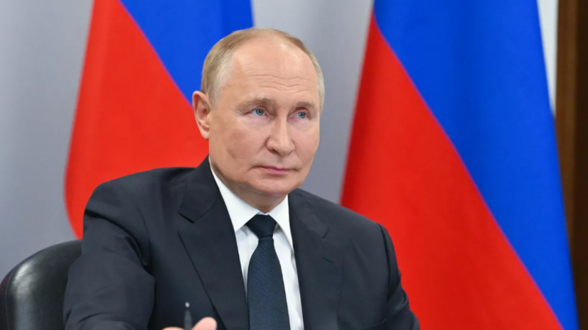 Путин поздравил работников судостроительной отрасли с профпраздником