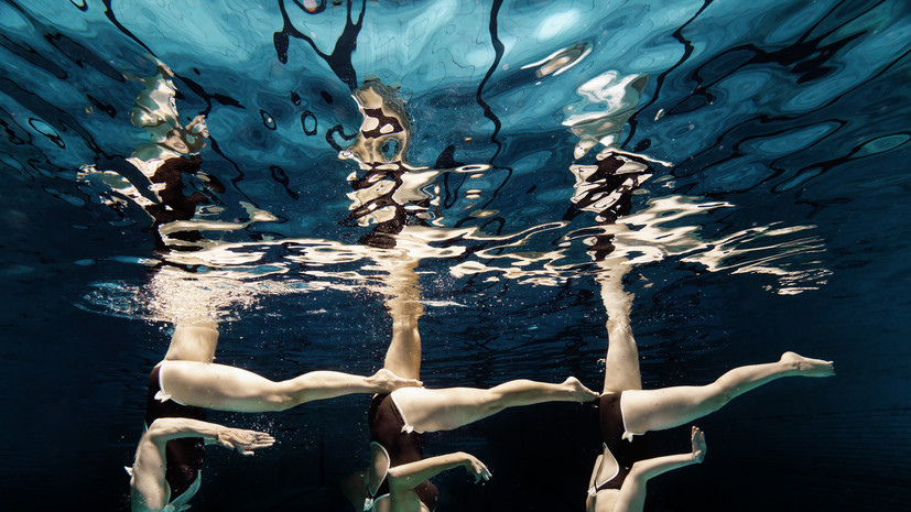 Гайдай: девочки приходят в синхронное плавание, потому что им нравятся купальники