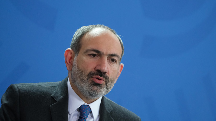 Британский публицист Маллинсон: Пашинян отчаянно цепляется за власть, атакуя ААЦ