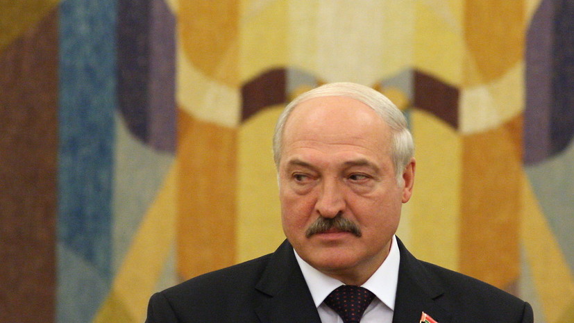 Лукашенко заявил, что в Белоруссии «ситуация военная»