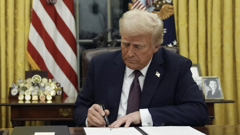 Белый дом: Трамп подписал указ об отмене режима санкций против Сирии