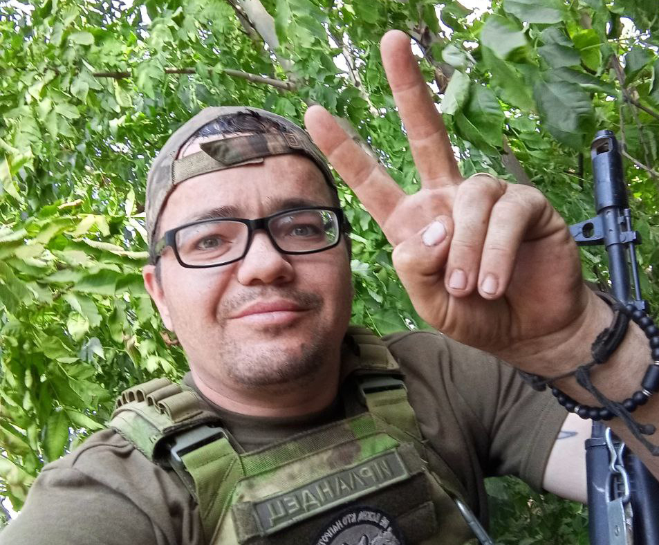 «Мои налоги шли на боеприпасы и оружие для Украины»: боец с позывным Ирландец — о причинах ухода на СВО