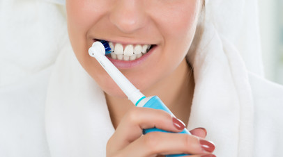 Стоматолог посоветовала использовать электрическую щётку два  три раза в неделю