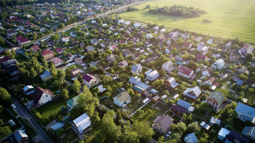 Россиянам объяснили, как сделать выбор между одноэтажной и двухэтажной дачей