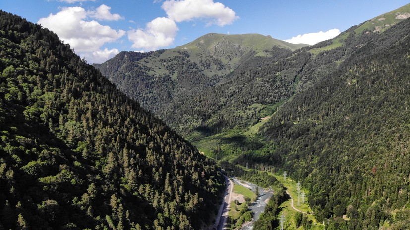 Туристка из Петербурга спасена в горах Карачаево-Черкесии