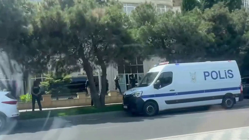 МВД Азербайджана: в офисе Sputnik в Баку задержали семь человек