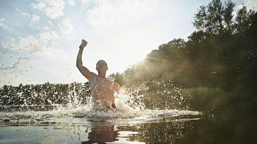 Врач Фаррахов посоветовал купаться только в официально разрешённых местах