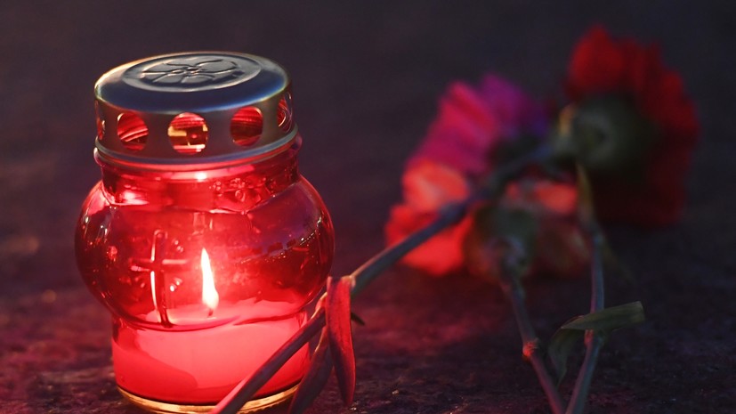 На Поклонной горе возложили цветы к памятнику воинам-интернационалистам