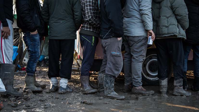 Почти 20 тысяч нелегальных мигрантов прибыли через Ла-Манш в Британию за полгода