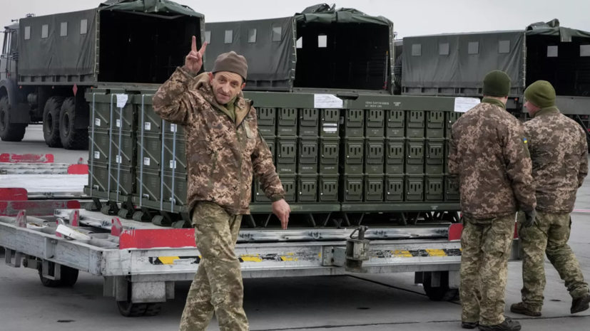 Поверенный в делах США вызван в МИД Украины после приостановки военных поставок