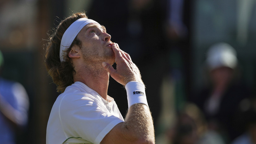 Рублёв с потерей сета обыграл 320-ю ракетку мира во втором круге Уимблдона