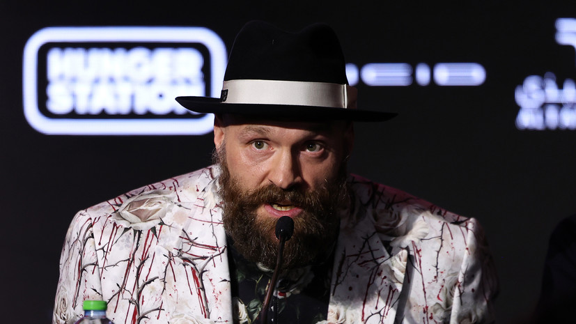 Фьюри анонсировал третий бой с Усиком