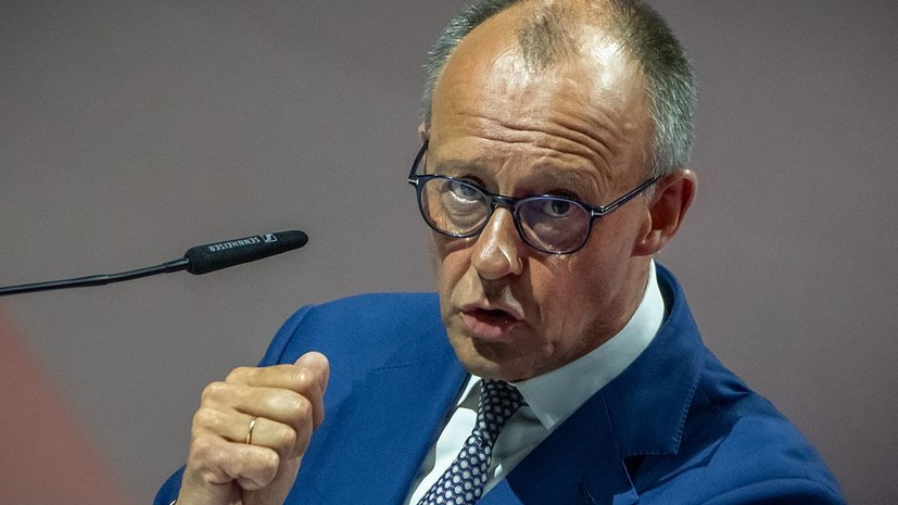 Лидер АдГ призвал Мерца начать переговоры с Путиным по Украине