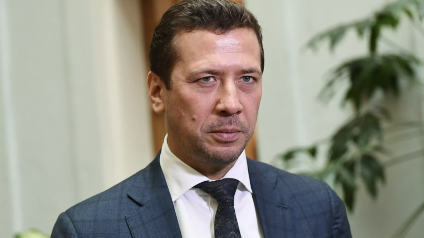 Актёр Андрей Мерзликин в День семьи, любви и верности развёлся с женой