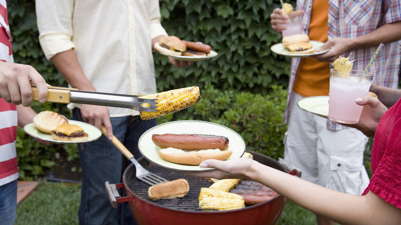Роскачество: в жару создаются подходящие условия для размножения бактерий в еде