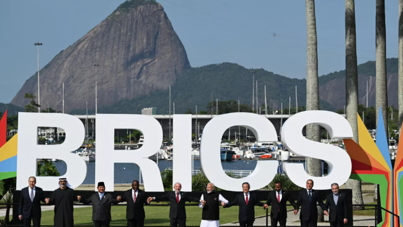 Силуанов: Россия предложила БРИКС создать механизмы для трансграничных расчётов