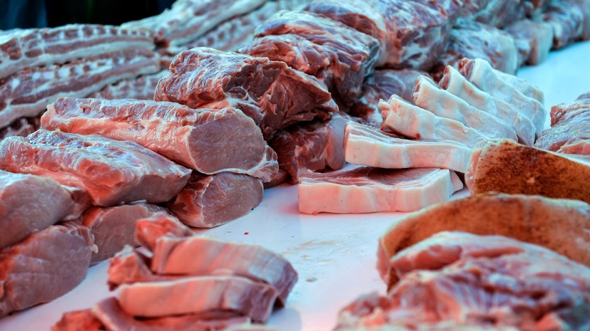 «Ъ»: в России за год на 30% выросла оптовая цена свинины