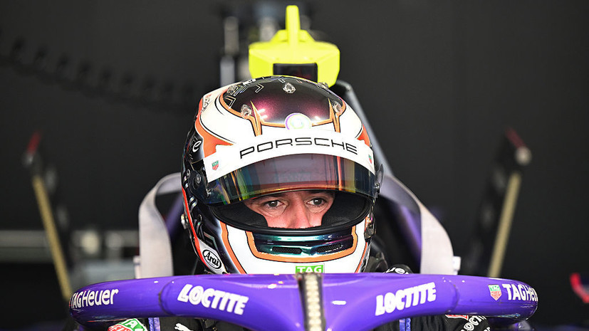 Гонщик да Кошта посвятил надпись на болиде погибшему футболисту Жоте