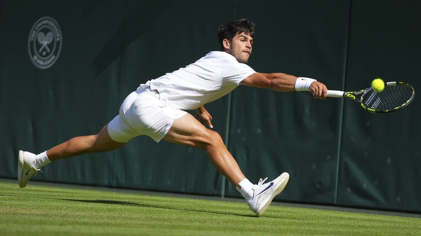 Джокович назвал Алькараса фаворитом финала Уимблдона