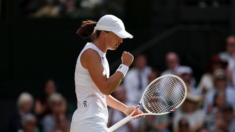 Свёнтек — первая в Открытой эре, кто не отдал ни одного гейма в финале Уимблдона
