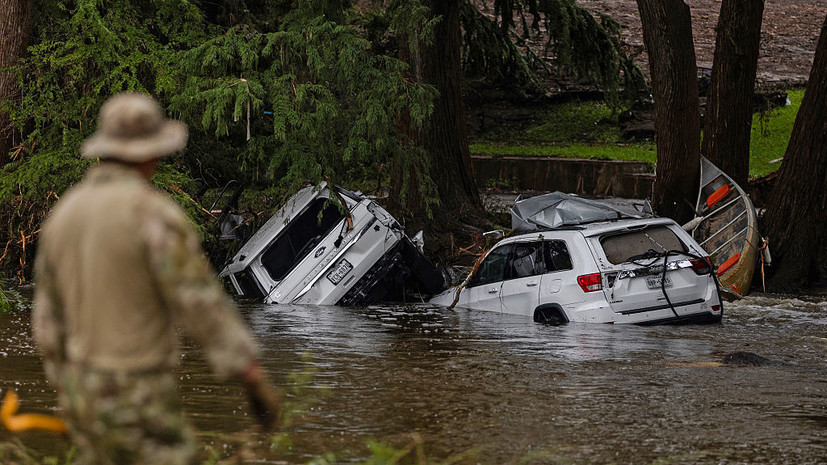 Число погибших при наводнении в Техасе достигло 129 человек