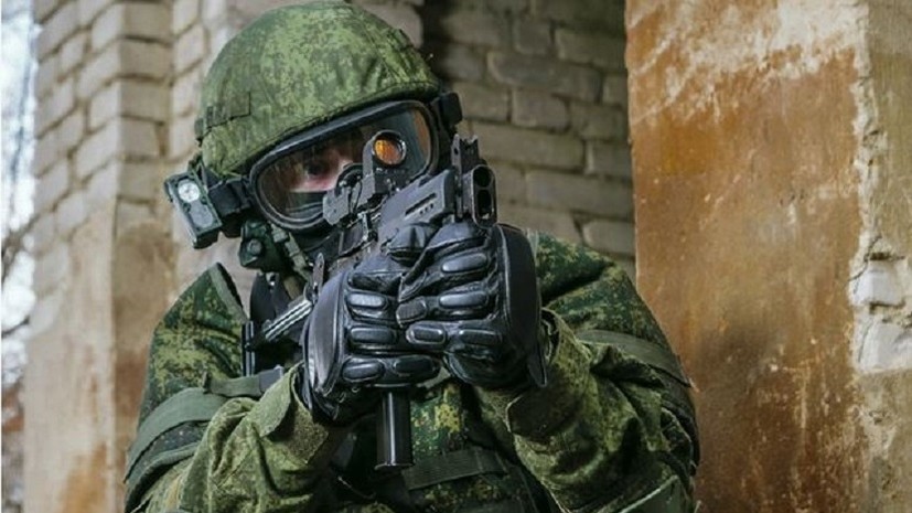 «Вереск», «Кедр», «Бизон», «Витязь»: как создавались и совершенствовались российские пистолеты-пулемёты